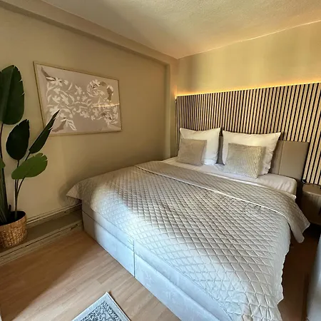 Elbflorenz Apartment *