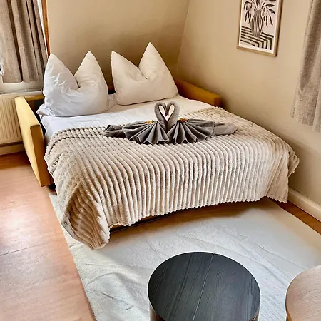 Elbflorenz Апартаменты *