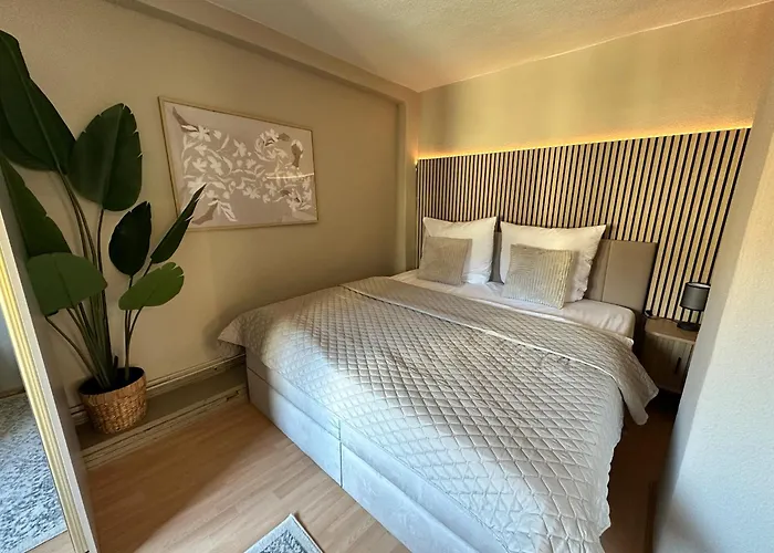 Elbflorenz Апартаменты *